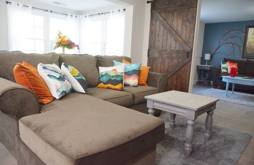 Chattahoochee Hills House | Beautiful Lakeside Cottage (Hidden Cove Farmhouse) 4bedroom 3 bath