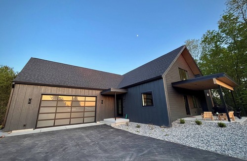 Boyne Falls House | Beautiful Northern Michigan Escape at Boyne- New Construction- Sleeps 12-14