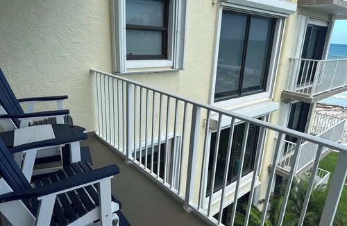 Central Beach Condo | Beautiful Ocean Views, Footsteps from the Beach! Cozy 2-bedroom Vero Beach Condo