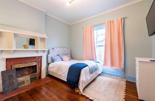 Old Louisville Apartment | Beautiful Old Louisville Two Bedroom Apartment