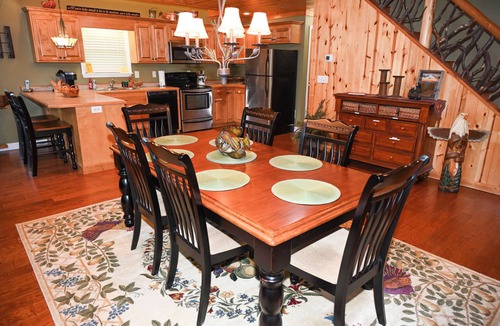 Hayesville House | Beautiful Private Lodge located directly on Tusquittee Creek