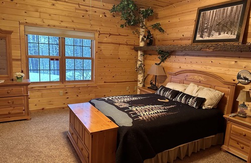 Westboro Cabin | Beautiful secluded Lake Home