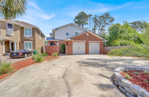 Biltmore Beach House | Beautiful South Lagoon House 4 BED 4 BATH, Boat Dock, no parking nightmares