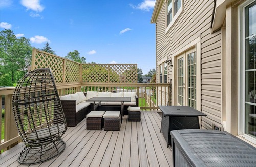 Fairfax House | Beautiful | Spacious | 4 Bed/2bath