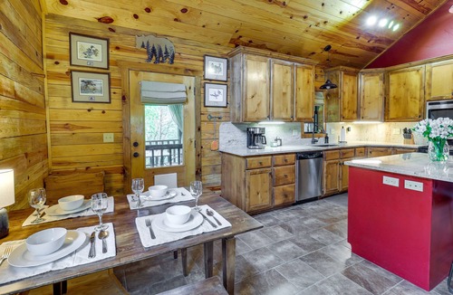 Sylvan Shores Cabin | Beaver Lake Vacation Rental w/Private Hot Tub!