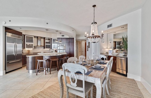 Orange Beach East Condo | Bella Luna 202 - Luxury Condo - walking distance to Flora Bama-Sleeps 8
