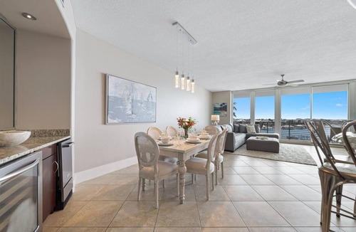 Orange Beach East Condo | Bella Luna 407-Luxury Condo-Sleeps 8-Walk to Flora-Bama-Boaters Heaven-