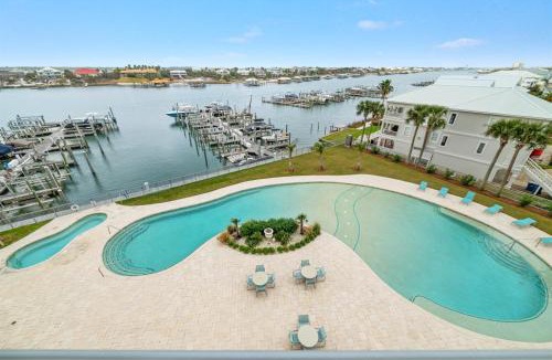 Orange Beach East Apartment | Bella Luna 407-Luxury Condo-Sleeps 8-Walk to Flora-Bama-2 King Beds-Flora-Bama