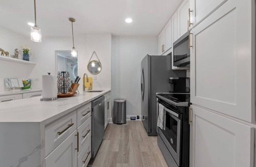 Downtown Atlanta Condo | Best Food Scene, Convenience & Walk-Friendly | ATL