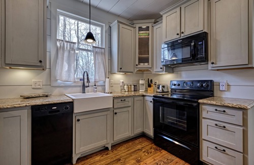 Wildwood Mountain Cottage | Best Highlands/Cashiers Quality AND Value