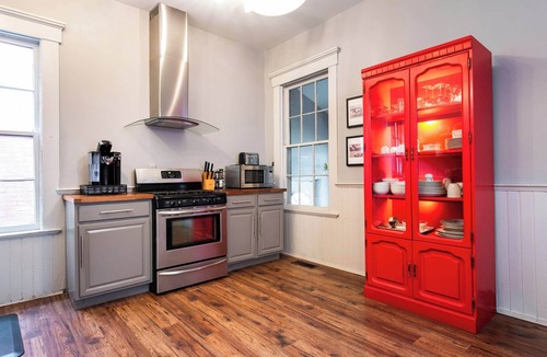 Butchertown House | Best Location! - Huge Historic Charm - 3BR-3BTH