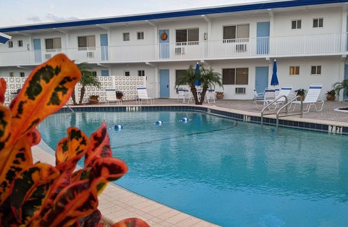Sarasota Condo | Best Location on Lido Keys! Steps to Lido Beach & St. Armand's Circle