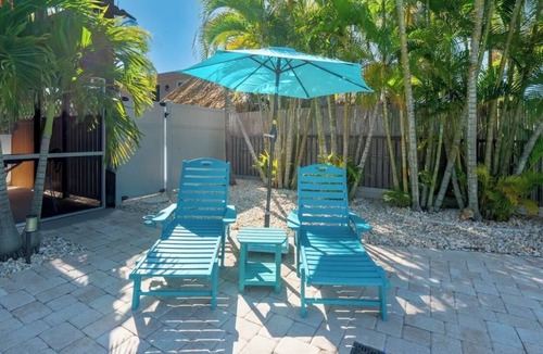 Fort Myers Beach House | Best Location on FMB! AWESOME SALTWATER POOL! WALK EVERYWHERE! 2nd floor unit