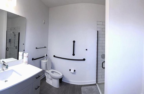 Charlotte Apartment | Best of Both luxury Worlds - Mins to Uptown and CLT Airport