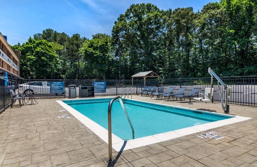 Cumberland Hotel | Best Western Atlanta-Marietta Ballpark Hotel