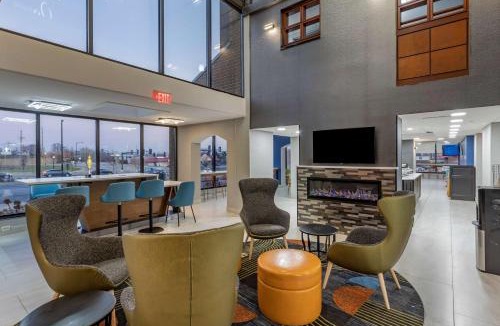 Maryland Heights Hotel | Best Western Plus St. Louis West-Westport