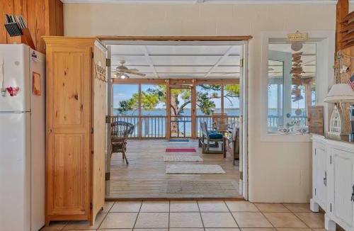 Alligator Point House | Bill's Bay Breeze