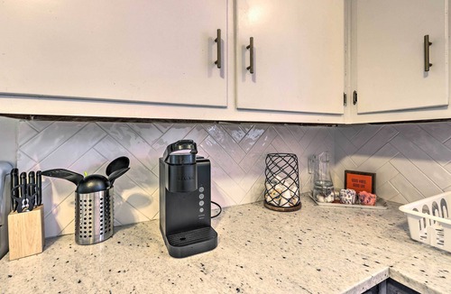Birmingham Cottage | 'birmingham Beauty' w/Yard ~ 5 Mi to Dtwn!