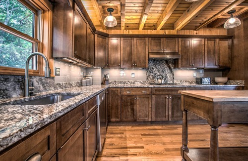 Black Mountain House | Black Mountain Hilltop Retreat | Luxury Log Cabin with Mountain Views