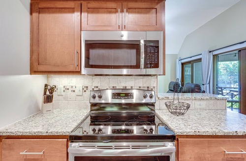 Kiawah Island Villa | Blissful Kiawah Island Escape: Walk to the Beach!