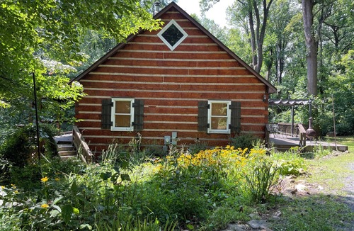 Linden Cabin | Blue Mountain Log Cabin