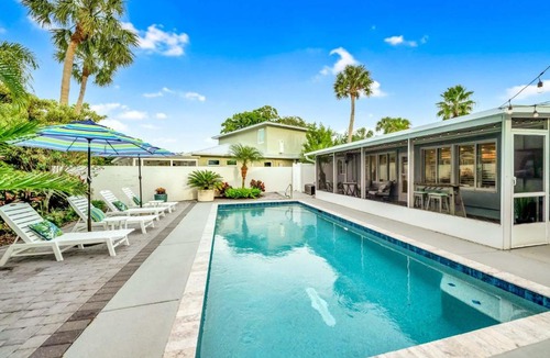 Saint Armands Key House | Blue Palm