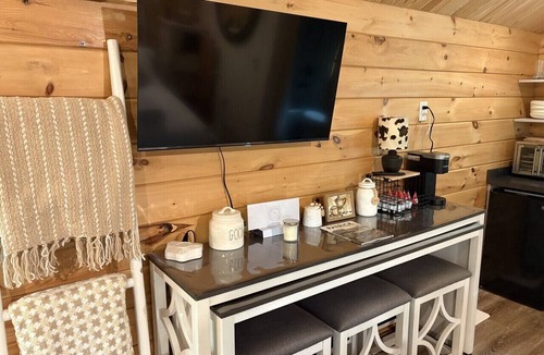 Vesta Cabin | Blue Ridge Cabin Near Parkway | Private, Peaceful & Pet Friendly