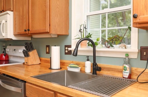 Afton Cottage | Blue Rivers Cottage with Mountain Views
