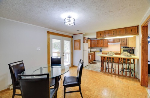 Bluefield House | Bluefield Home w/Covered Deck - Near Parks!