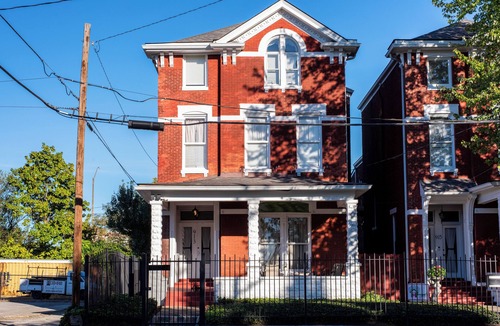 Old Louisville House | Bluegrass Bourbon Inn, historic home, downtown, close to all! Luxury linens