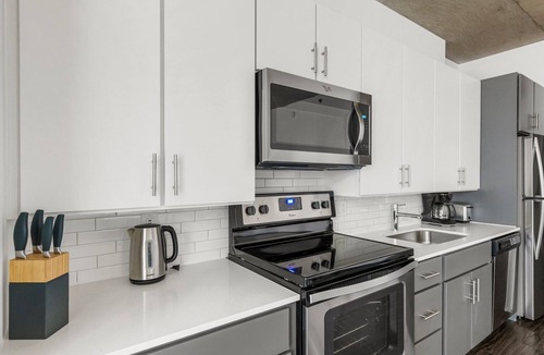 Downtown Chicago Apartment | Blueground | Chicago Loop, rooftop, nr Millennium Park