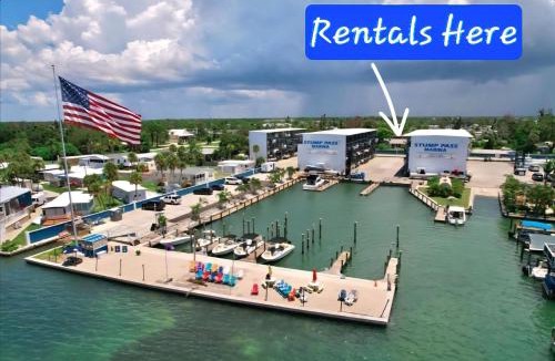 Grove City House | Boat & Billiards – 2BR by Stump Pass Marina