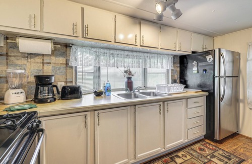 Northeast Cabin | Boating & Swimming On-Site! Lakefront in Cadillac