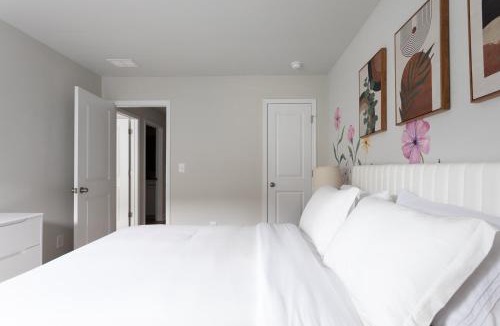 Charlotte Villa | Bohemian style house close to stadiums and uptown