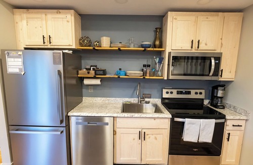 Cool Ridge Cabin | Boho Getaway for Two, Stay near the New River Gorge and Glade Creek Farm