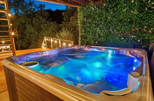 Candler House | Booking Fast! Pool, Pickleball, Sport Sim, Theater, Gym, EV Charging| Sleeps 22