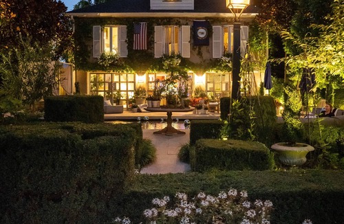 Downtown House | Botherum Carriage House, Garden Lovers Delight