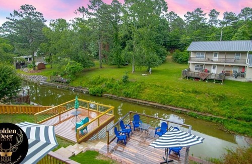 Rockwell House | Boujee · Lake Hamilton Vacation Home 3BR/3BA Sunny Deck Furnishings