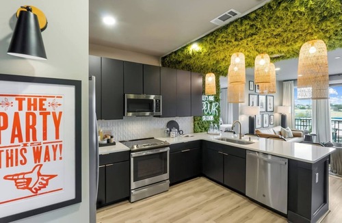 Nashville Condo | Bourbon & Broadway - Luxury Living 1.3 miles to Broadway, Brand New, 6 Beds!