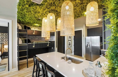 Nashville Condo | Bourbon & Broadway - Luxury Living 1.3 miles to Broadway, Brand New, 6 Beds!