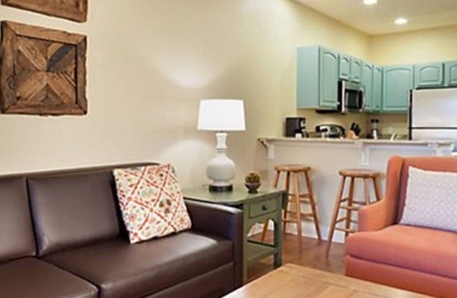 Boyne Falls Villa | Boyne Mountain Luxury 3 BR Full Kitchen Condo (A)
