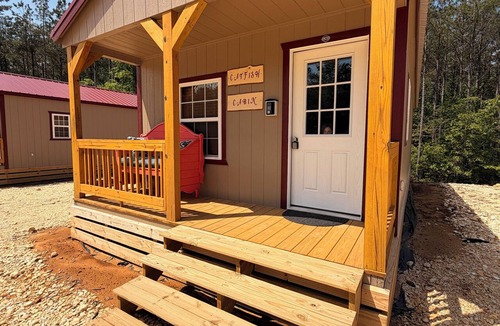 Iuka Cabin | BRAND NEW! 1-bedroom cabin with 2 Queen beds. Near PICKWICK LAKE
