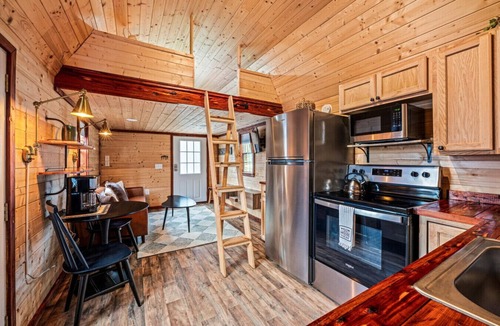 Hayesville Cabin | Brand new! 2bed/1bath Cabin with Mountain View, hot tub and grilling deck/Fire Pit table