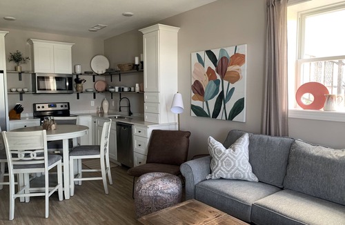 La Follette Condo | Brand new condo with gorgeous lake views
