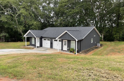 Pickens Villa | Brand new construction Villa with high end modern amenities!