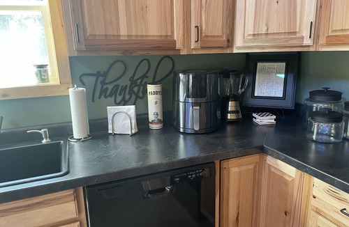 Bronston House | Brand new Lakehouse in Bronston 2 Bedroom with large loft