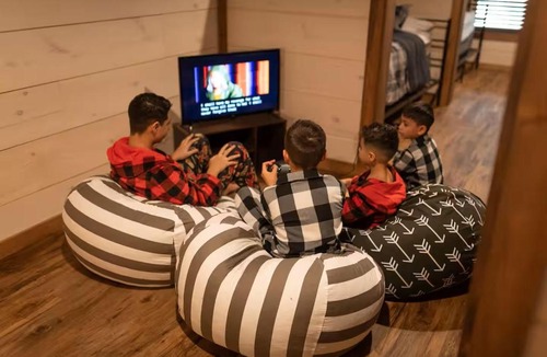Foxfire Estates House | Brawl Creek Social Club