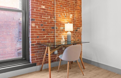 Downtown St. Louis Apartment | Brick & Bed Riverfront Lofts, G 306