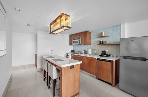 North Beach Condo | Bright 1-bedroom Condo in beautiful Miami Beach, Walk to the Beach