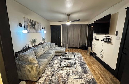 Detroit House | Bright 3BR Home Prime Location by Grosse Pointe & Downtown Detroit
